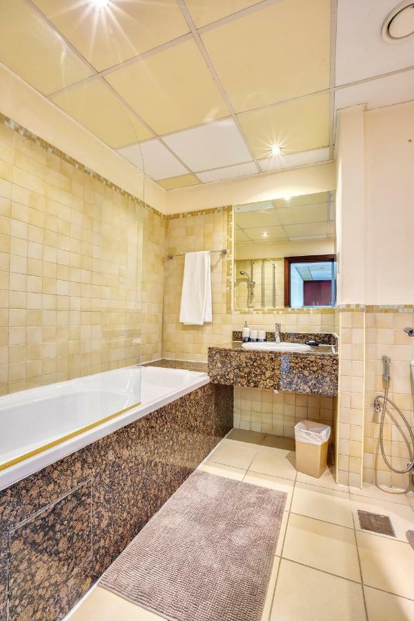 Spacious Sea View Studio At The Beach Jbr Dubai Exterior foto